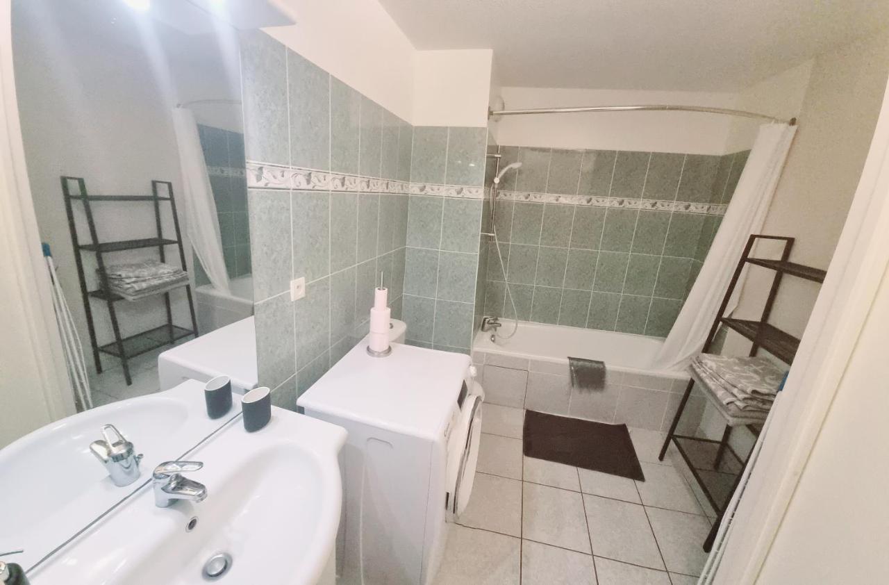 Beaune Appartement Avec Parking Et Wifi Gratuit Exterior photo