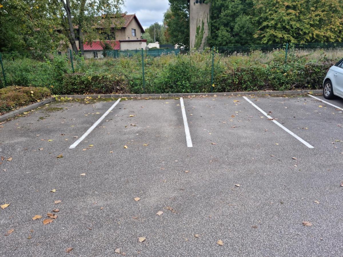 Beaune Appartement Avec Parking Et Wifi Gratuit Exterior photo